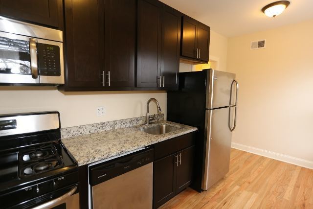 Building Photo - 4036 S Ashland Ave