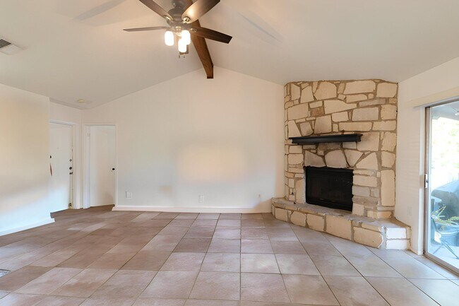 Building Photo - 1606 Gatlinburg Dr