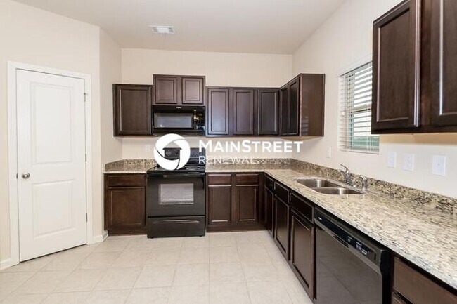 Building Photo - 4 Bedroom Pet-Friendly Home in Cartersville, GA with Main Street Renewal