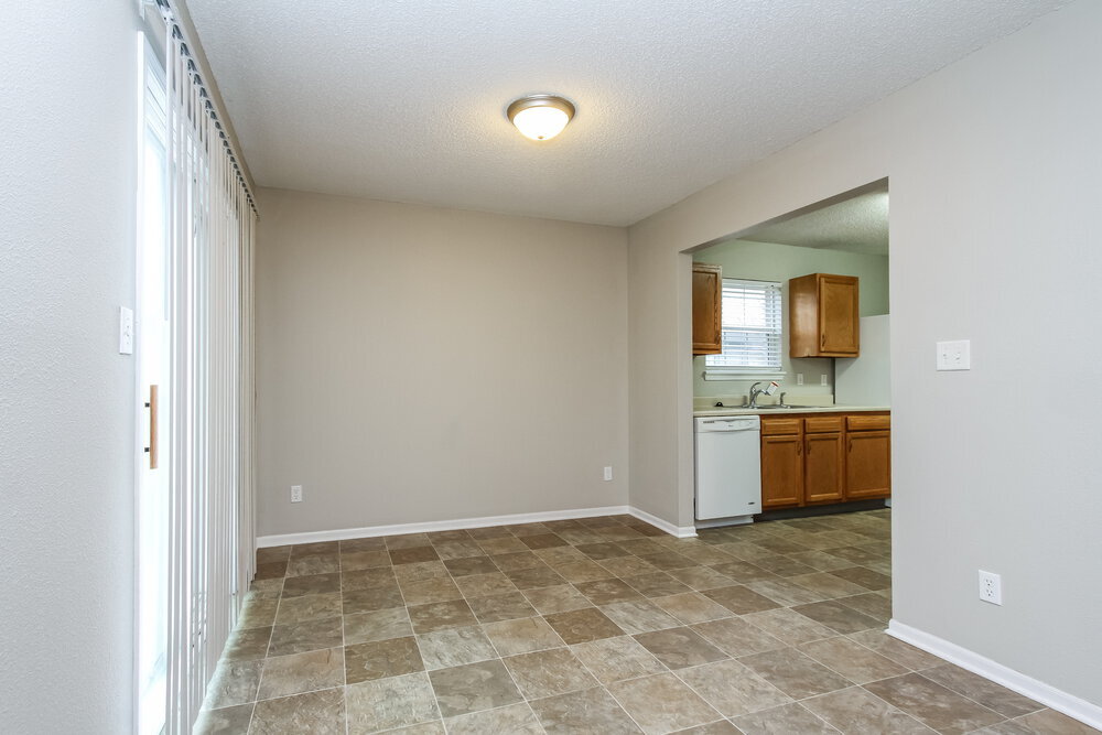 Building Photo - 209 Bent Stream Ln