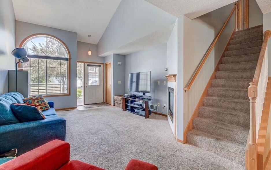 Building Photo - 2212 Salvia Ln