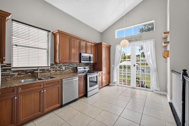 Building Photo - 1204 Oakwater Dr