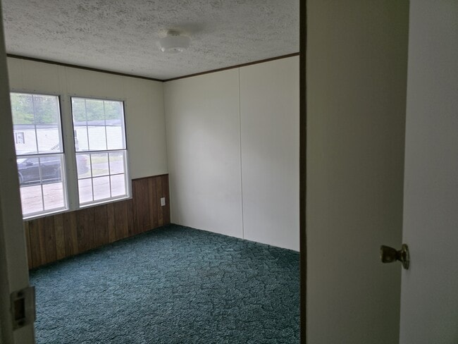 Building Photo - 926 Hollywood Dr