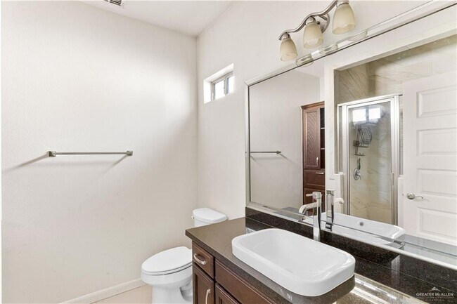 Building Photo - 1707 W Smith Dr