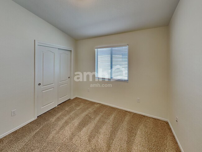 Building Photo - 7856 S Splinter Way