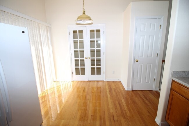 Building Photo - Amazing 5 bedroom home in Desirable Crown Hill Mesa on West Side of town