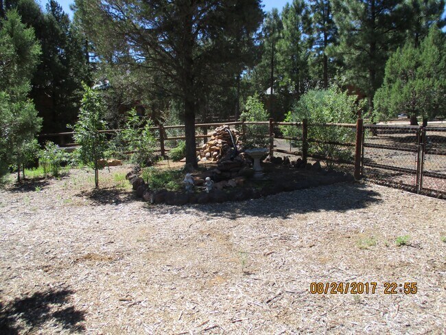 Building Photo - 1561 Mustang Run