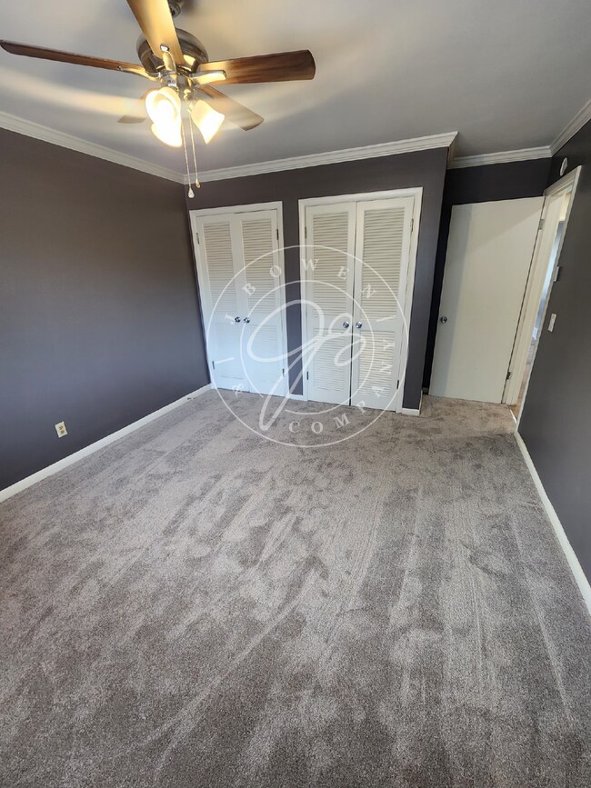 Building Photo - Charming 2-Bed, 2-Bath Condo with many upd...