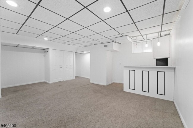 Building Photo - 13 Jill Ct