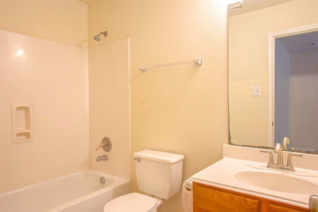 Building Photo - 15602 Waumsley Way
