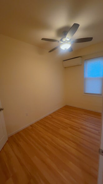 Primary Photo - 171 Schiller St