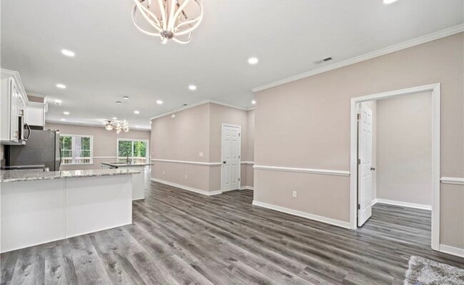 Building Photo - 11816 Shady Ln