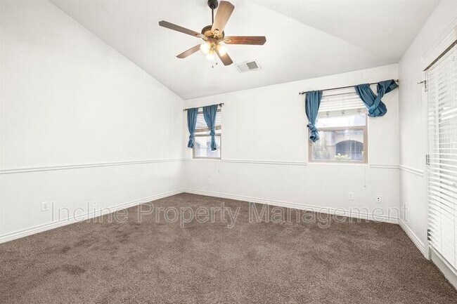 Building Photo - 661 S 2220 W