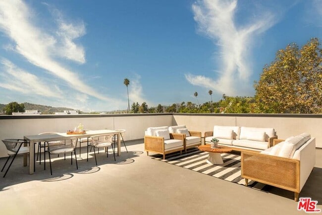 Building Photo - 6320 Garvanza Ave