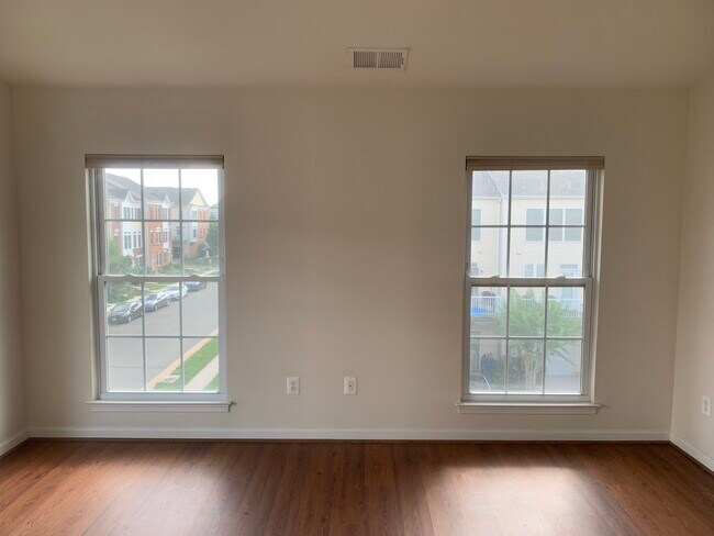 Building Photo - 25128 Neptune Terrace