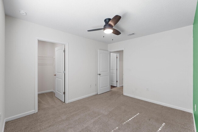 Building Photo - 1017 Limpkin St