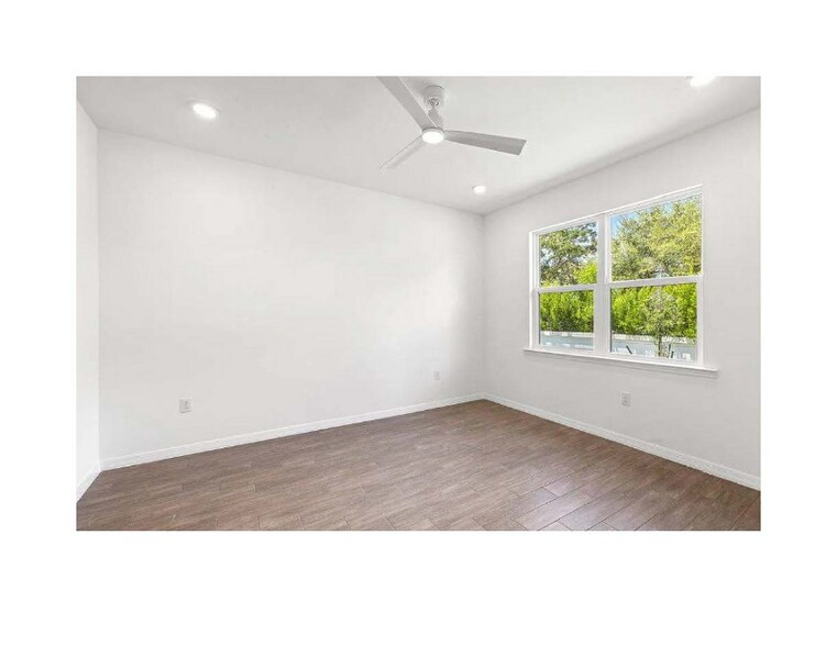 Building Photo - 1088 Tranquil Brk Dr