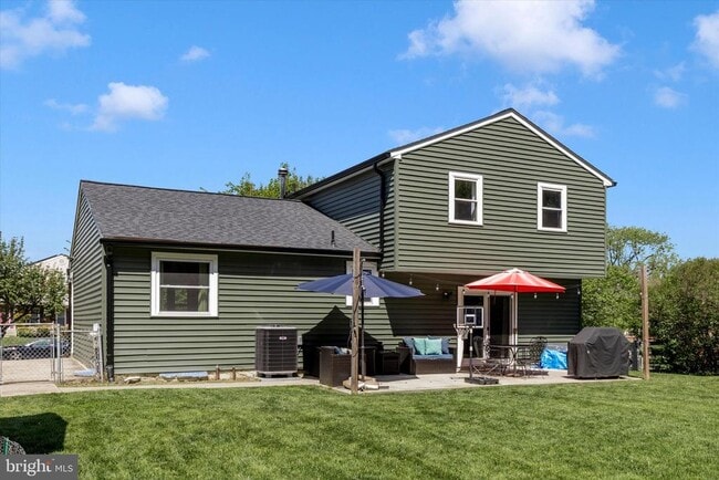 Building Photo - 3004 Peebles Ct