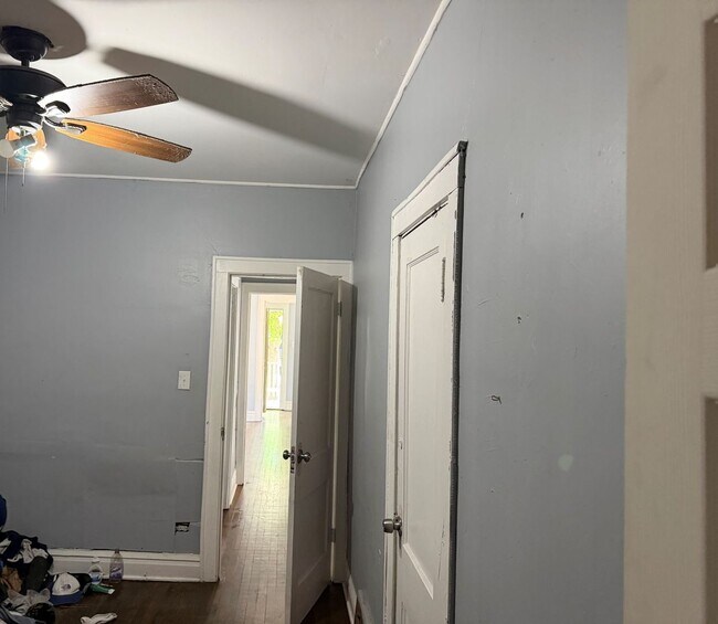 Building Photo - 10108 S State St