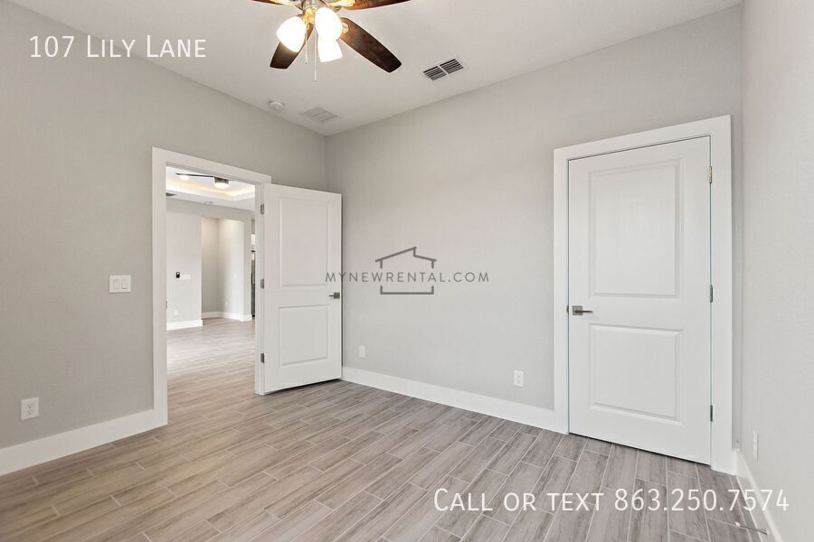 Building Photo - 107 Lily Ln