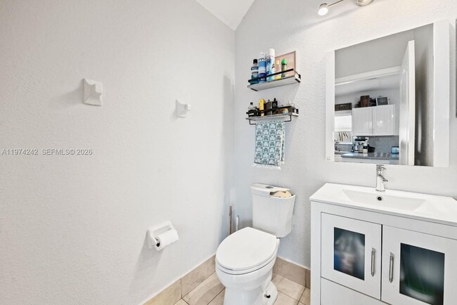 Building Photo - 930 SW 147th Ct