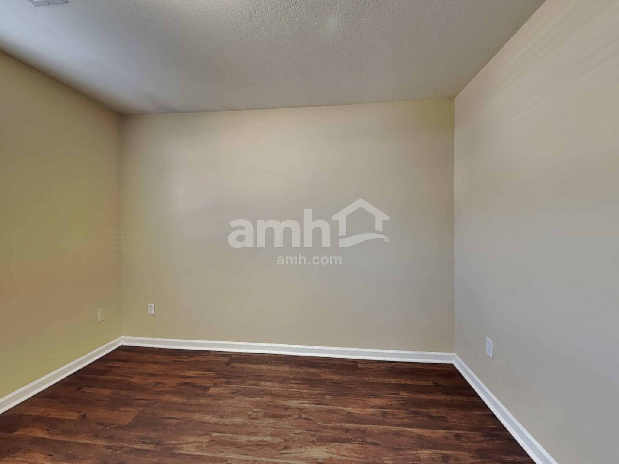 Building Photo - 17 Dillingham Ct