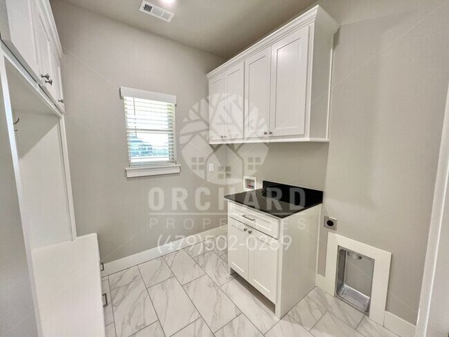 Building Photo - Single Family Home - Beautiful Kennedy Plan