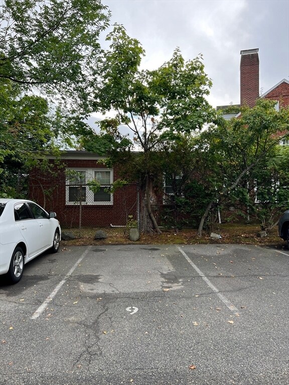 Building Photo - 21 Bradlee Rd