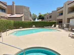 Building Photo - FREE RENT/EARLY ENTRY  1 bedroom 1 bath Beautiful Upstairs Unit in Prime Location