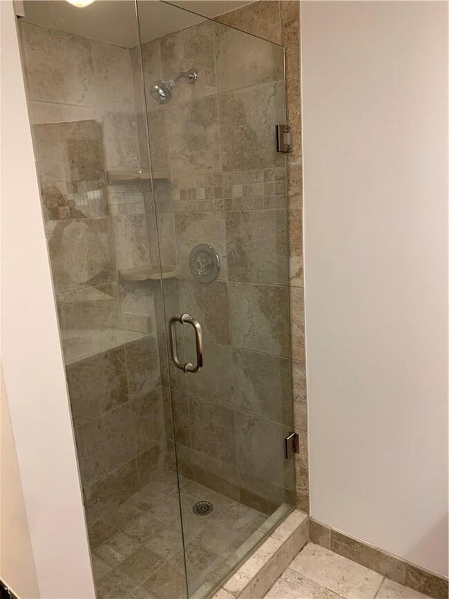 Building Photo - 2942 SW 22nd Cir