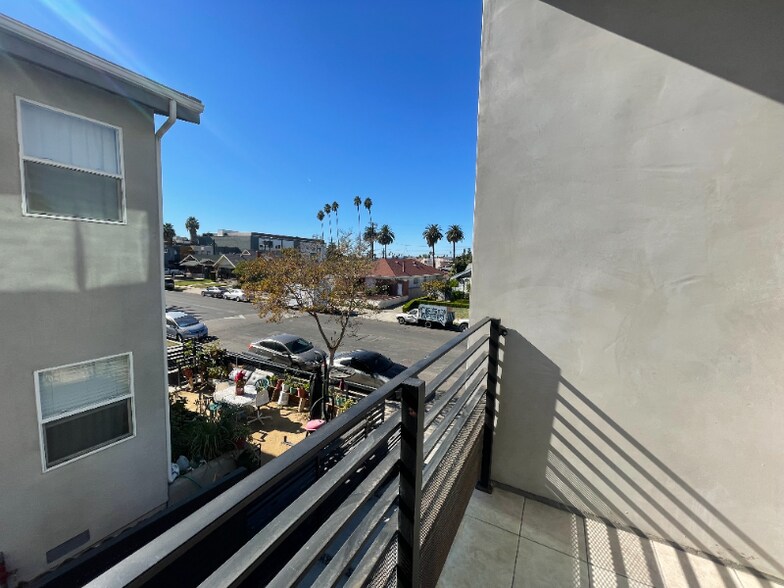 Building Photo - 140 N Carondelet St