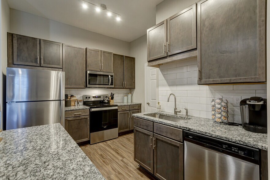 Vintage Northcreek 155 Northcreek Blvd Goodlettsville TN 37072