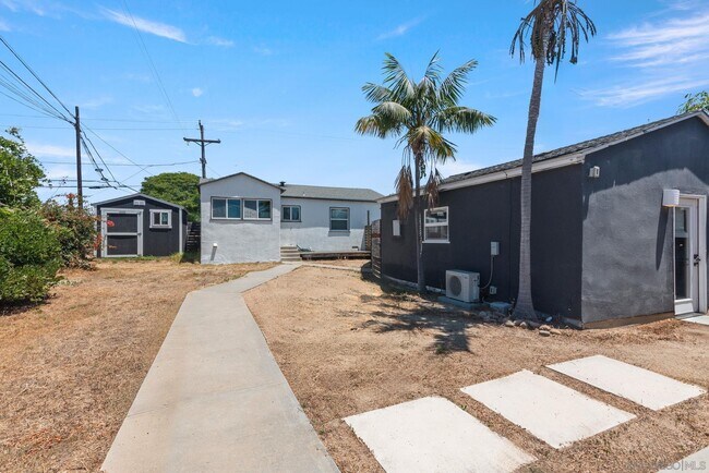 Building Photo - 2548 Violet St
