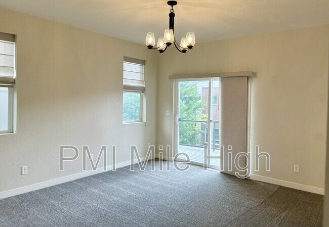 Building Photo - 2029 W 67th Pl