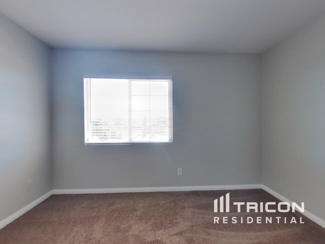 Building Photo - 13052 Cerritos Ct