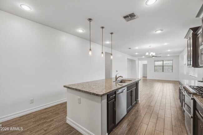 Building Photo - 33715 N 29th Ave
