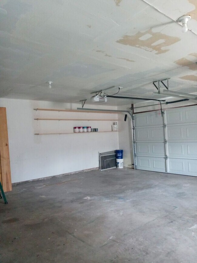 Building Photo - RIO RANCHO-FOUR BEDROOM HOUSE-Furnished