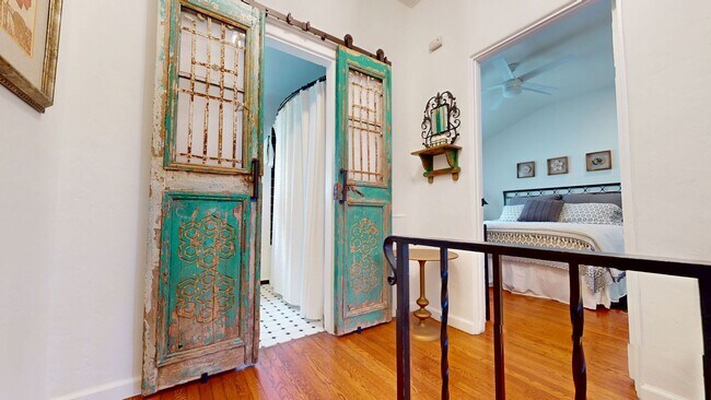 Building Photo - Fully Furnished Vacation Rental | Farmhouse Chic