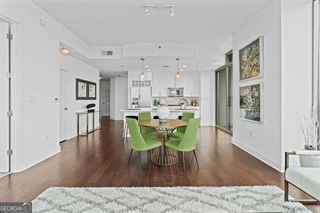 Building Photo - 270 17th St NW