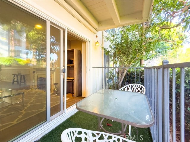 Building Photo - 200 McNeil Ln