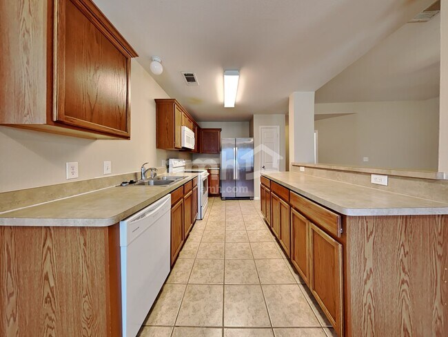 Building Photo - 714 Quail Hollow Dr