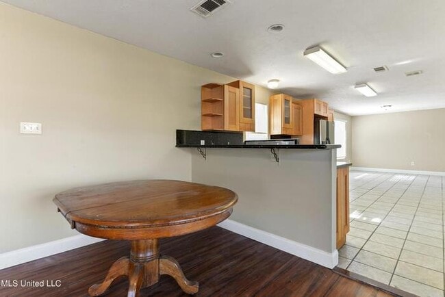 Building Photo - Beautiful 4/2 in Waveland, MS