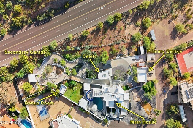 Building Photo - 3112 E Palo Verde Dr