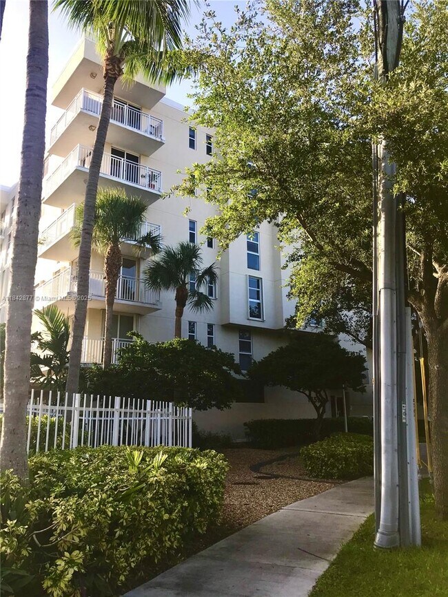 Primary Photo - 16590 NE 26th Ave