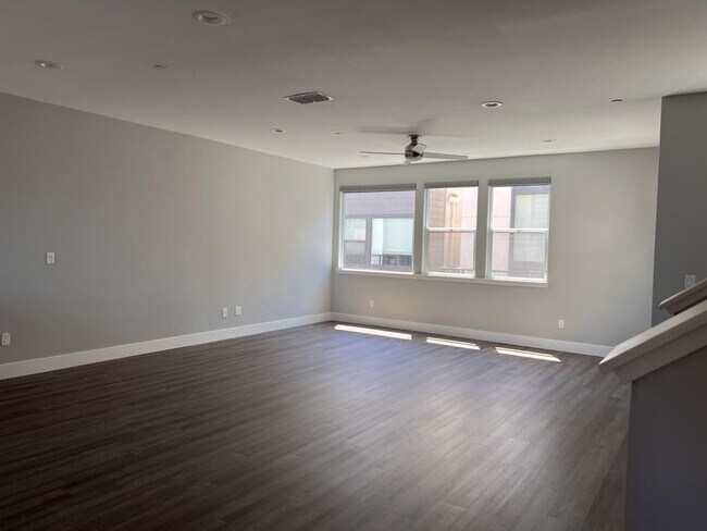 Building Photo - 1010 Mud Pie Ln