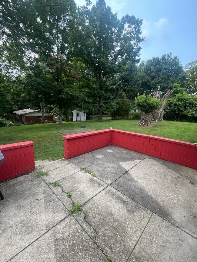 Building Photo - 2313 N Headley Rd