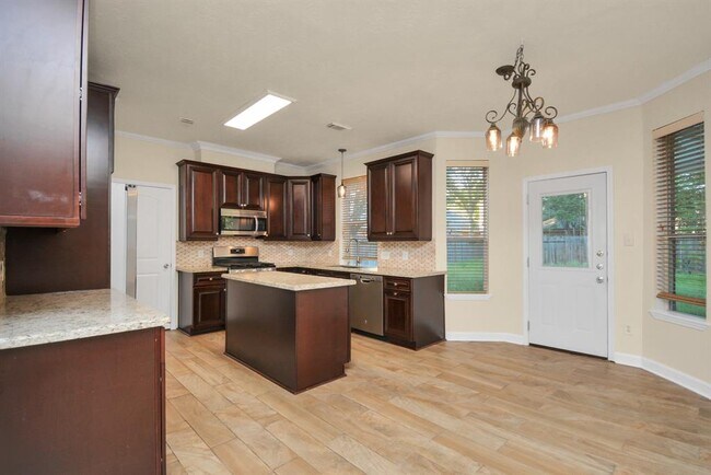 Building Photo - 20210 Black Canyon Dr