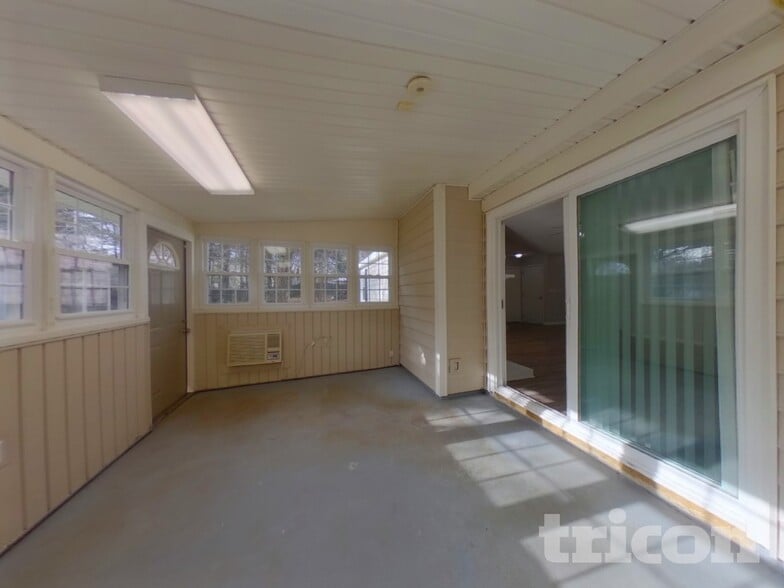 Building Photo - 8701 Brookstead Dr