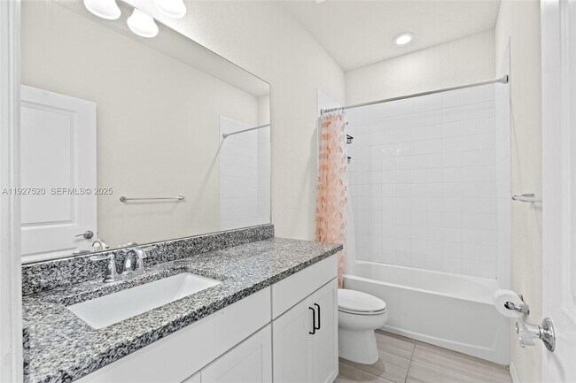 Building Photo - 1190 Eucalyptus Dr