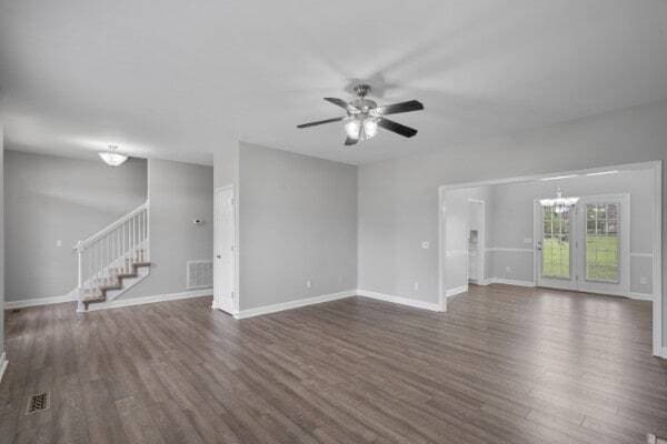 Building Photo - 302 12 Oaks Ln